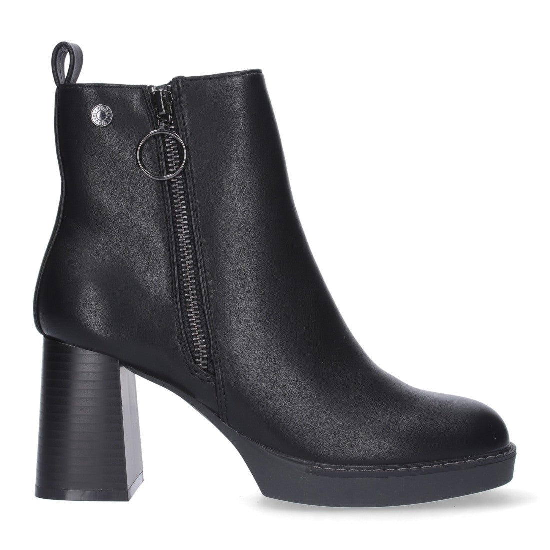 VR3-561-Black