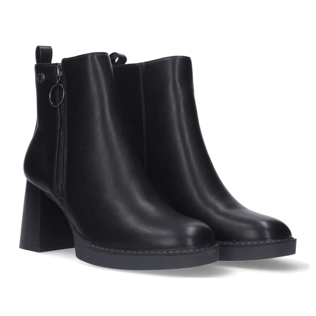 VR3-561-Black