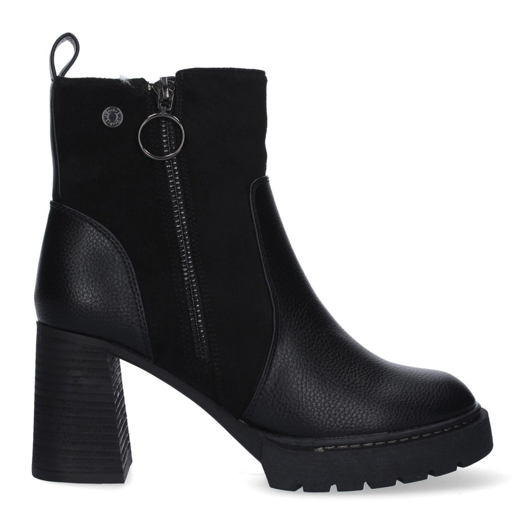 VR3-557-Black