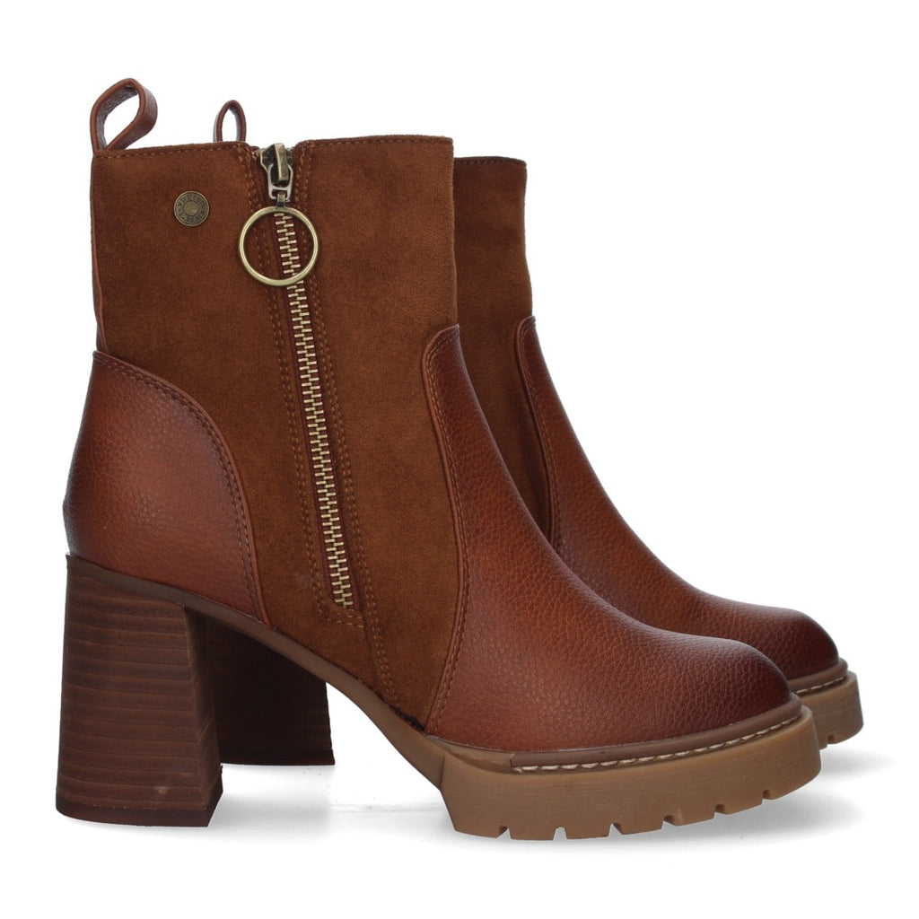 VR3-557-Leather