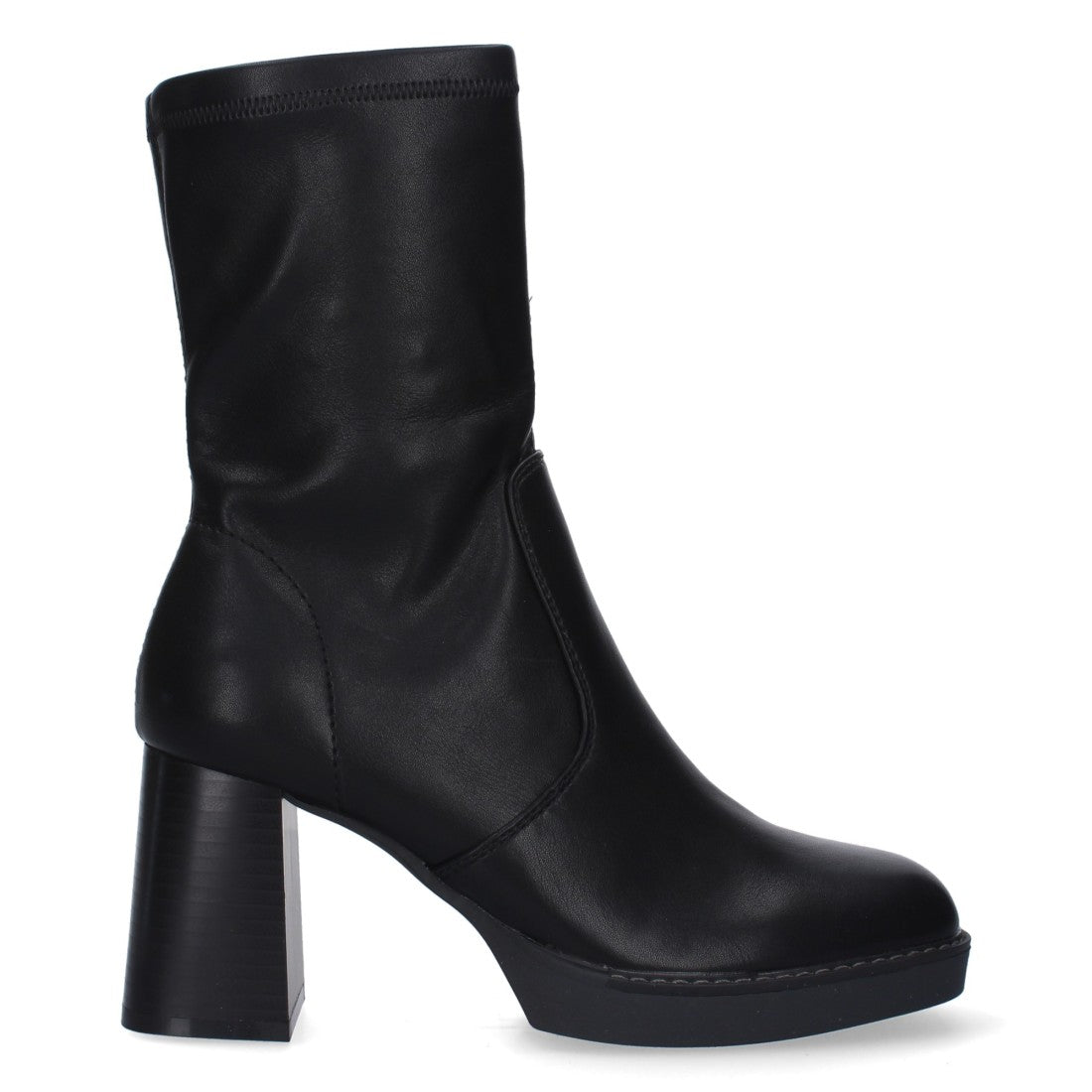 VR3-560-Black