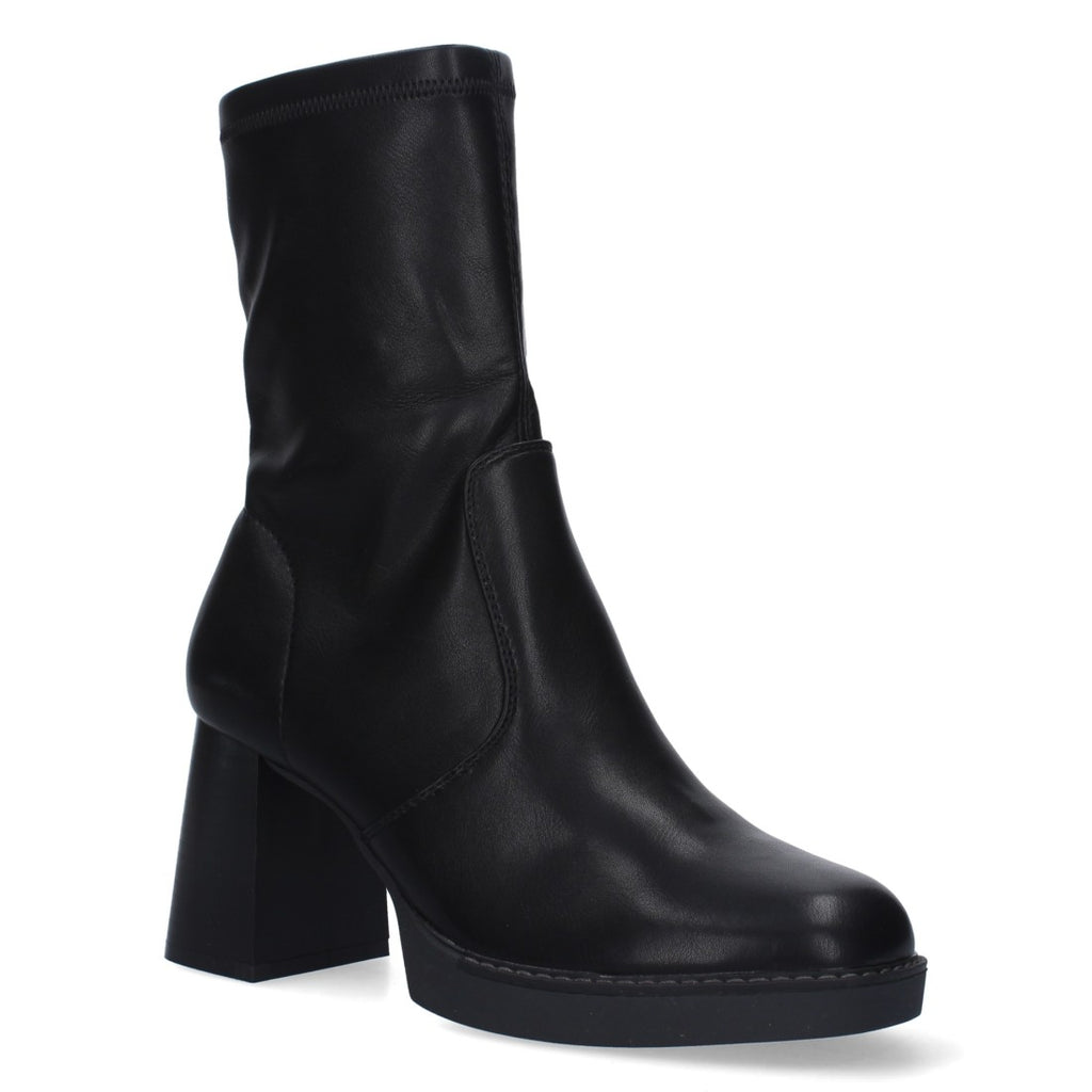 VR3-560-Black