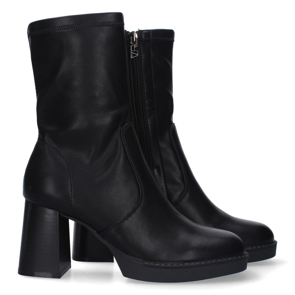 VR3-560-Black