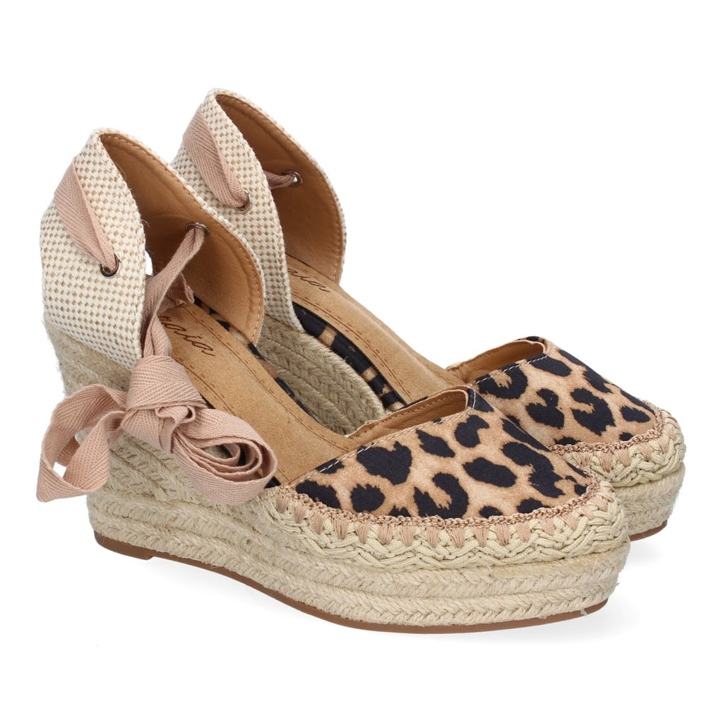 7Q9-Leopard