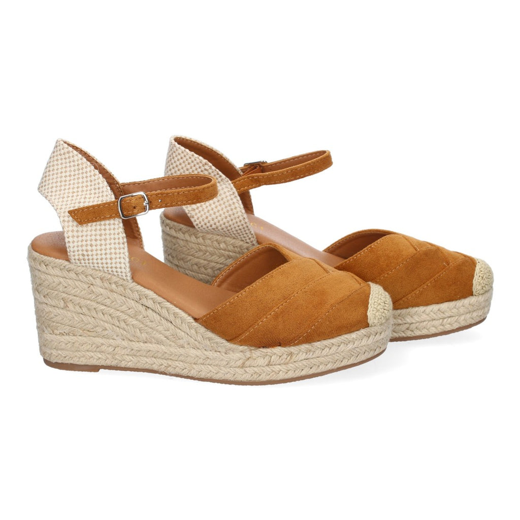 VR5-1519-Camel