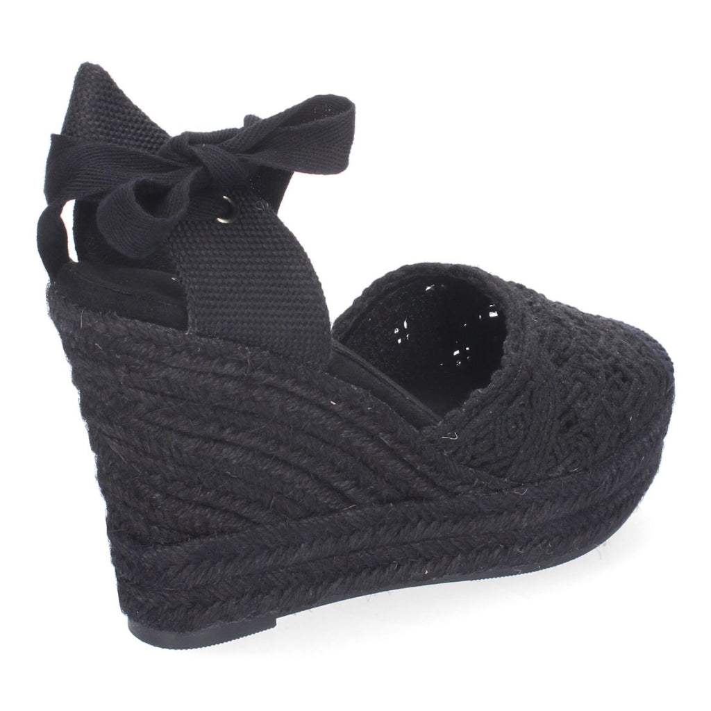 TF1017-Black