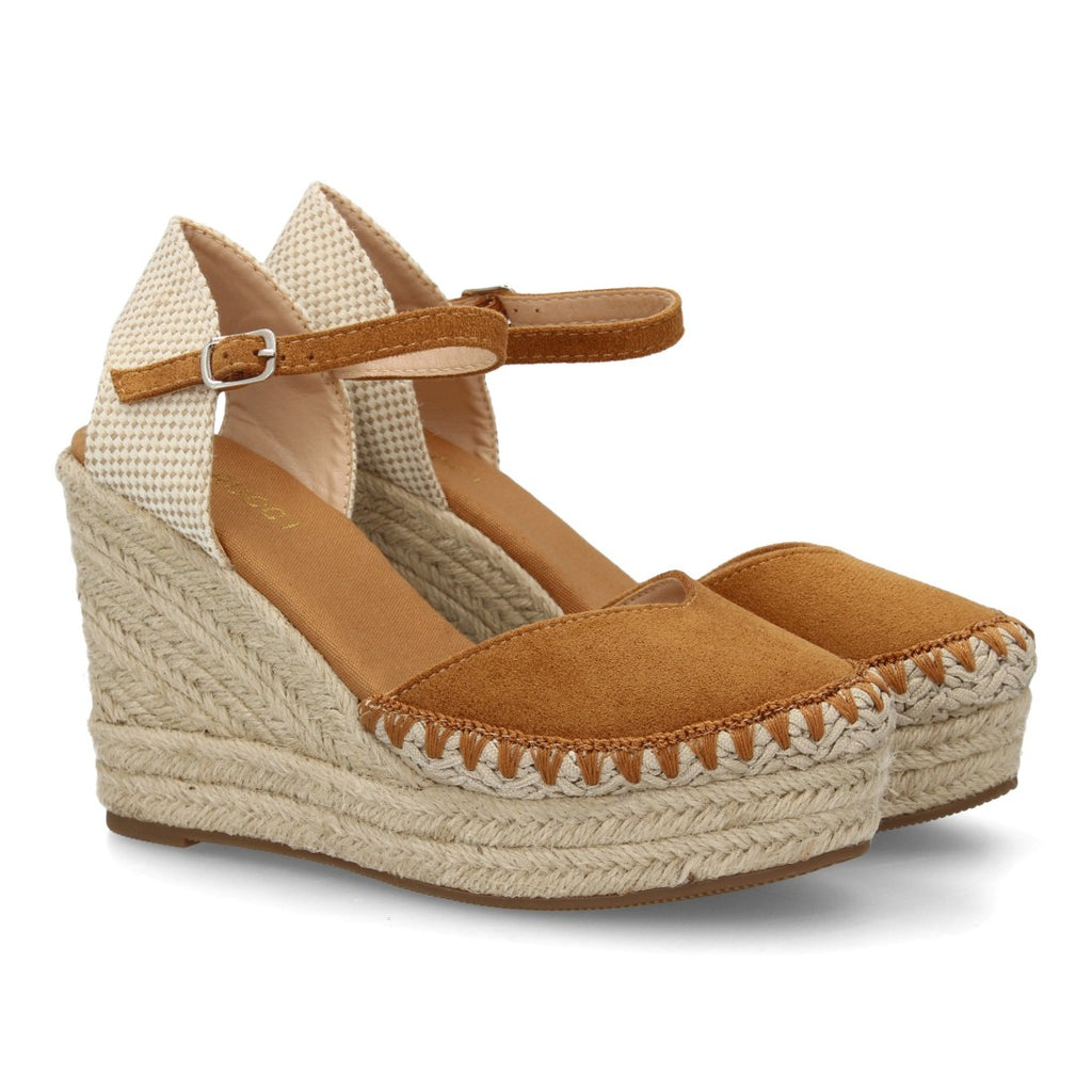 VR5-1528-Camel