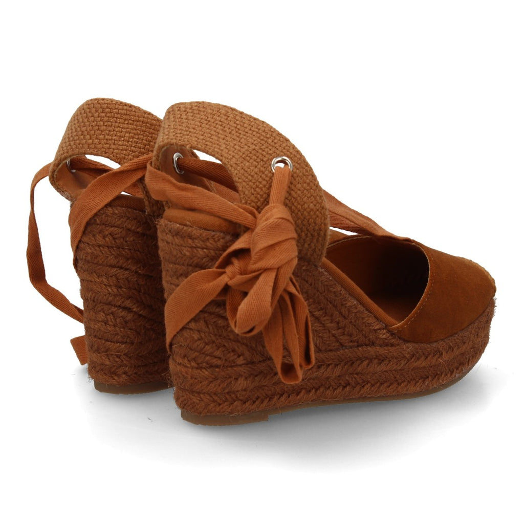 VR6-3110-Camel