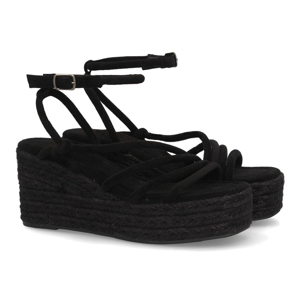 TF1026-Black