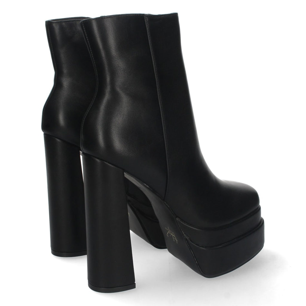 588-26-Black