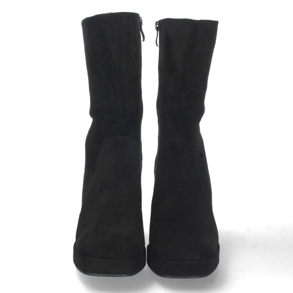 DY613-Negro